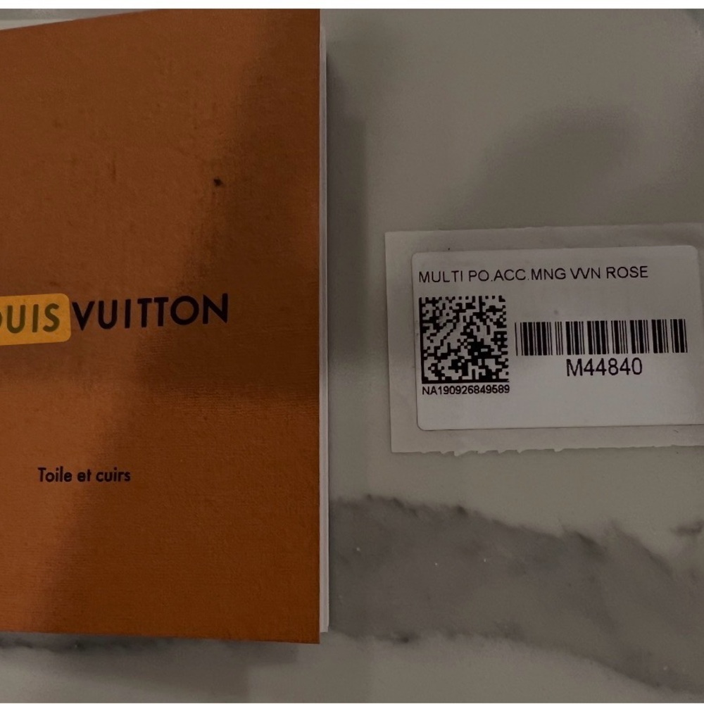 Louis Vuitton Monogram Crossbody with Pink Strap - Picture 2 of 13